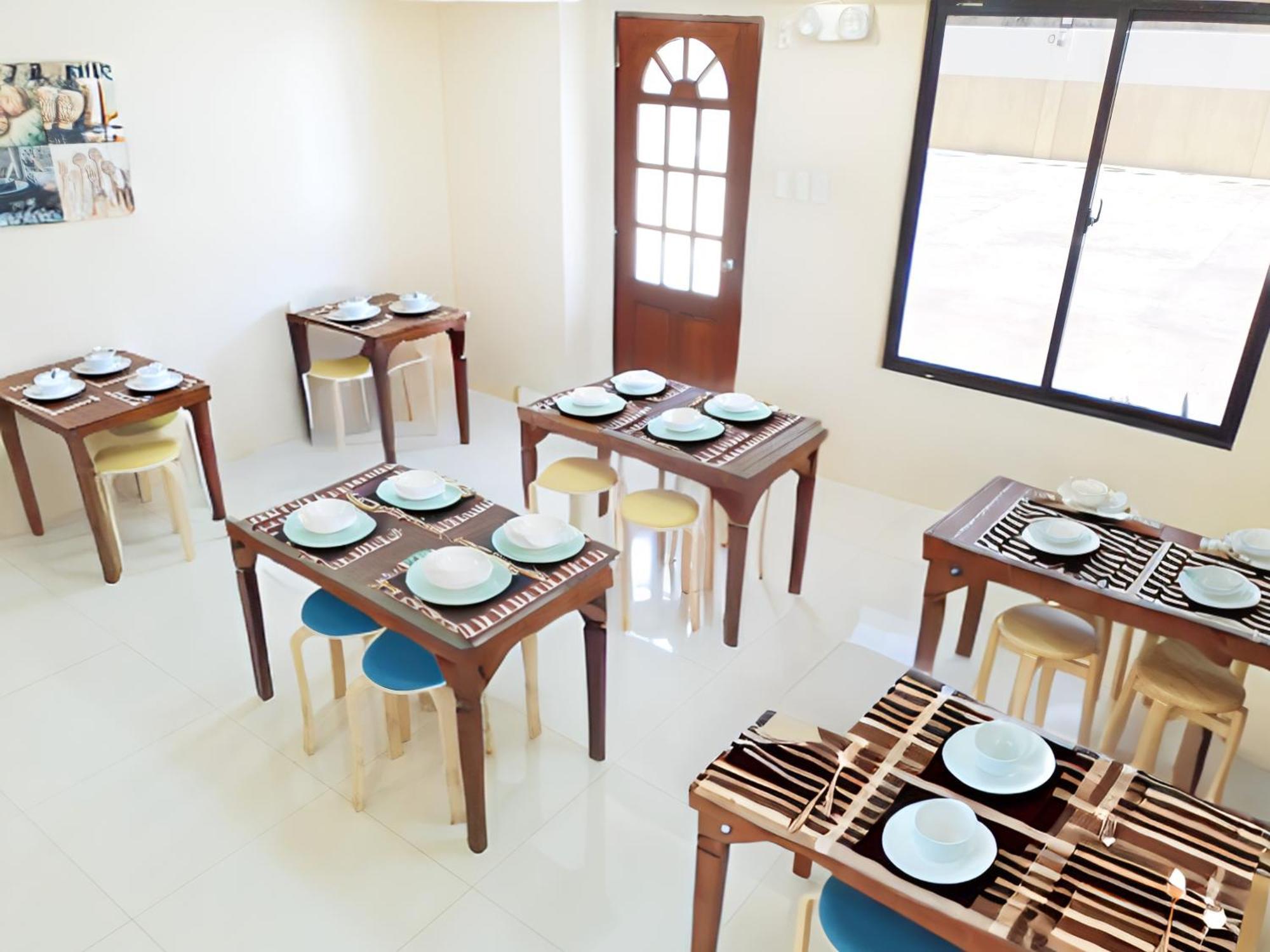Dy Heritage Bed & Breakfast *